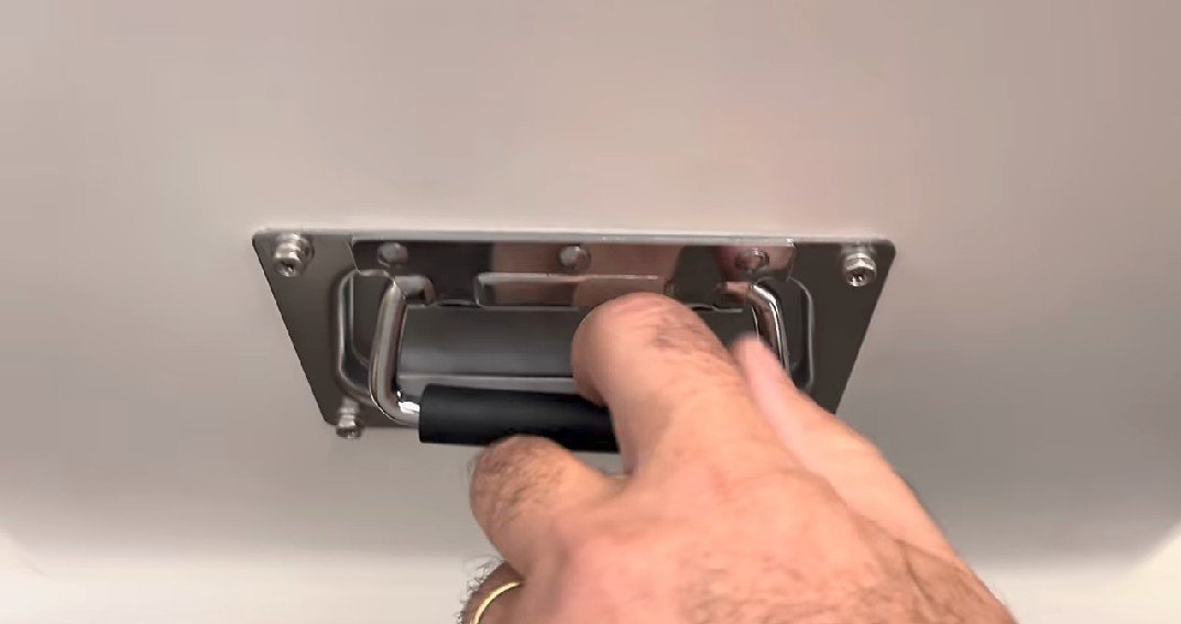 Asas de acero inoxidable para el manejo de la batería